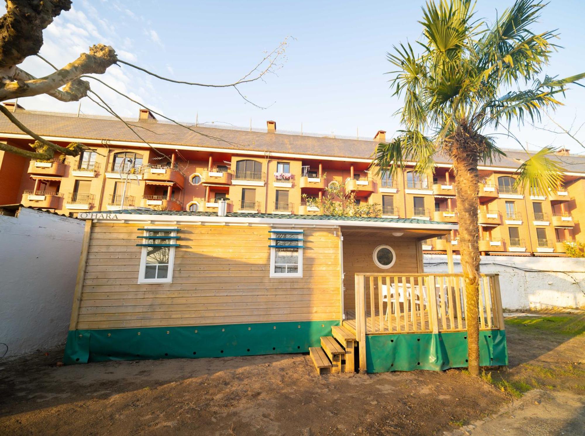 Alojamiento - Bungalows En El Centro De Laredo A 200 M De La Playa Exteriör bild